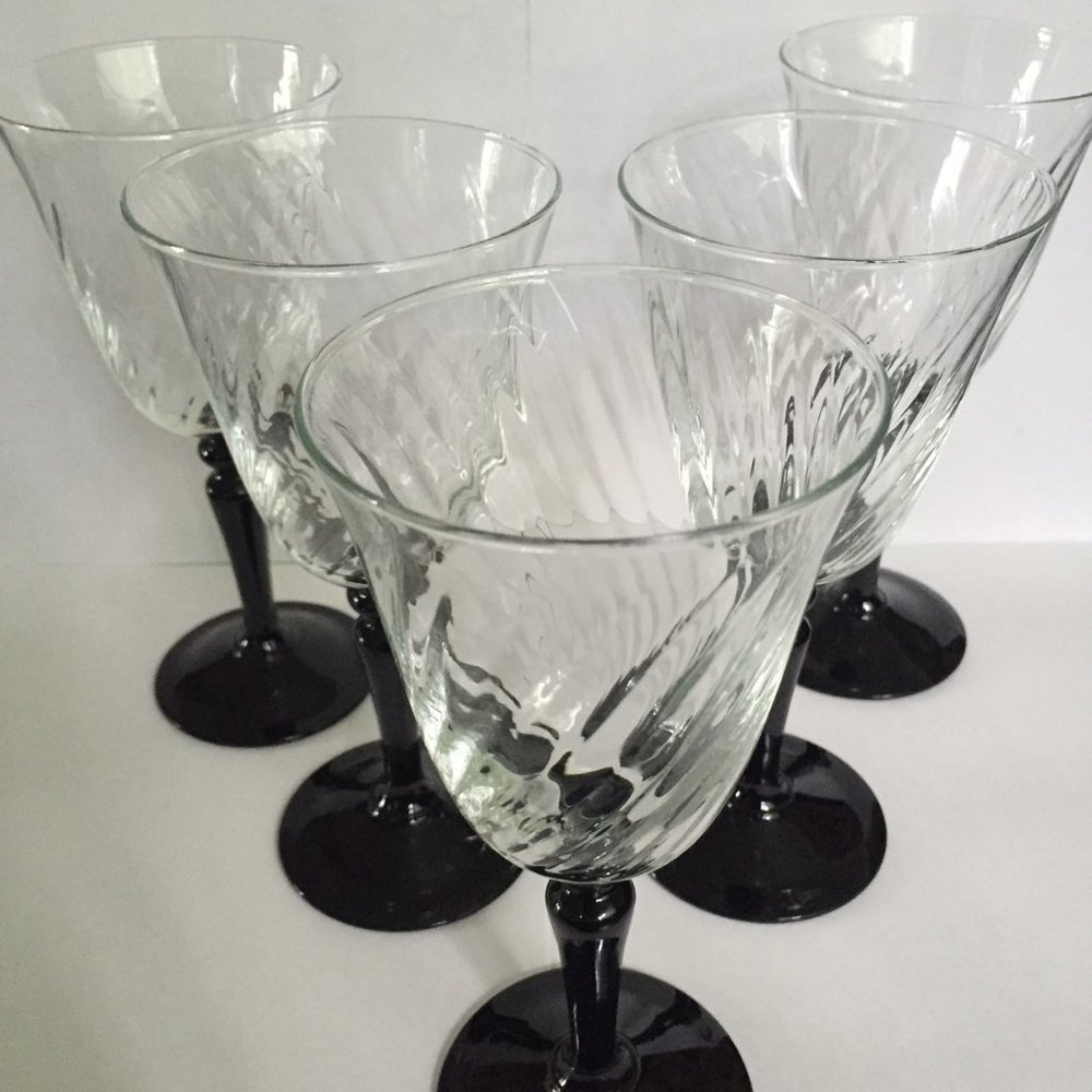 Vintage Luminarc Onyx Black Stem Wine Glasses - Picture 5 of 9
